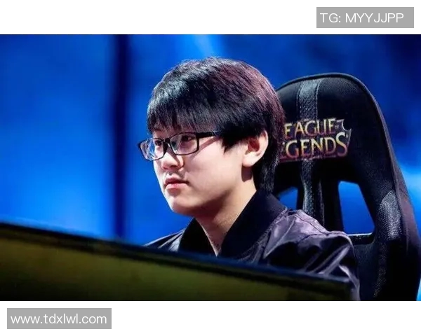 深入分析EDG在S15电竞总决赛中的防守策略与战术执行 深入分析EDG在S15电竞总决赛中的防守策略与战术执行