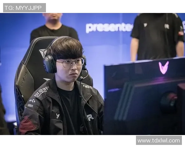 esports数据电竞比分DOTA2纪实探讨BLG战队转型与崛起的历程与挑战 esports数据电竞比分DOTA2纪实探讨BLG战队转型与崛起的历程与挑战